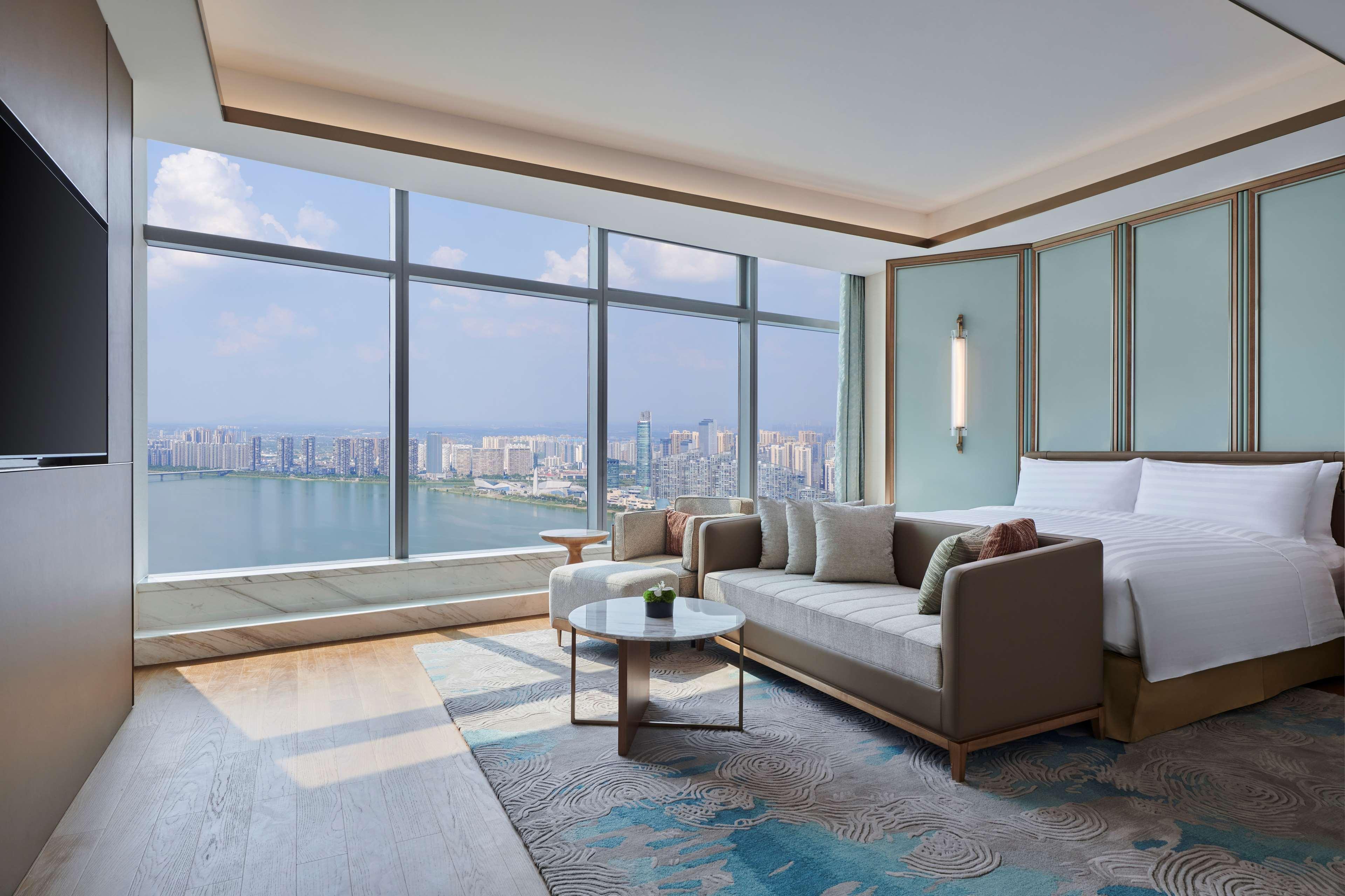 Hilton Changsha Riverside ภายนอก รูปภาพ