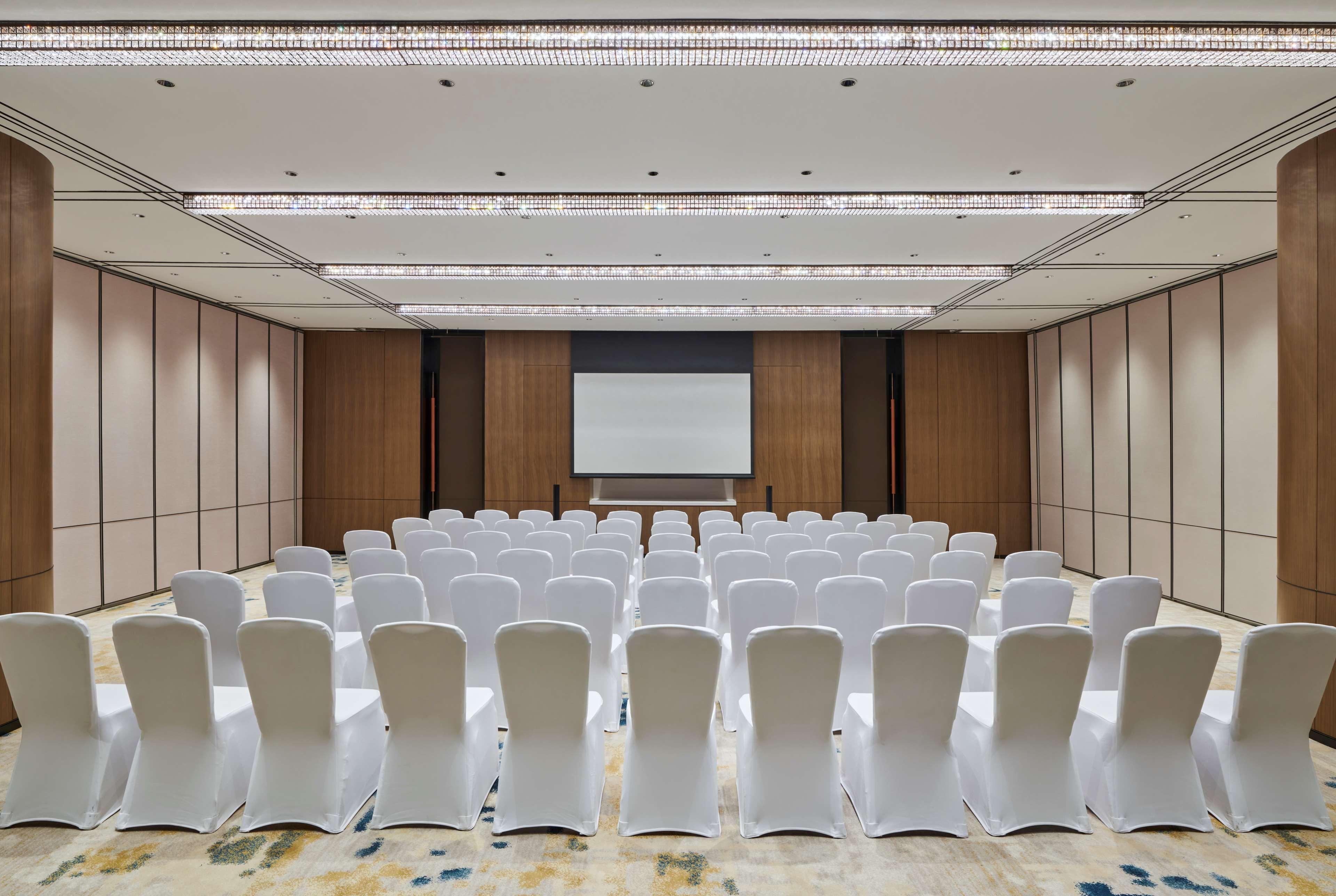 Hilton Changsha Riverside ภายนอก รูปภาพ
